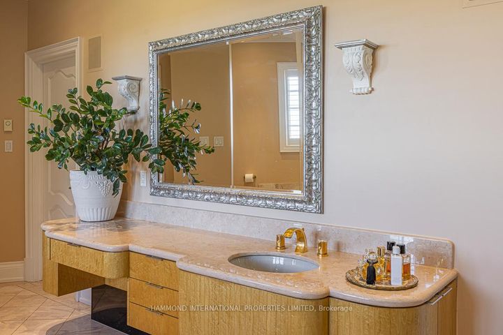 Photo 30 at 48 Old Park Lane, Bayview Hill, Richmond Hill