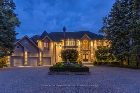 Photo 2 at 48 Old Park Lane, Bayview Hill, Richmond Hill