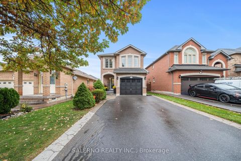 Photo 1 at 23 Stone Palace Way, Sonoma Heights, Vaughan