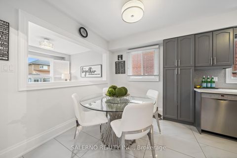 Photo 11 at 23 Stone Palace Way, Sonoma Heights, Vaughan