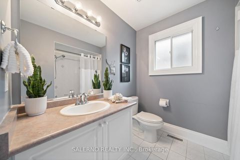 Photo 26 at 23 Stone Palace Way, Sonoma Heights, Vaughan