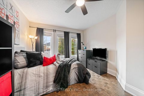 Photo 29 at 23 Stone Palace Way, Sonoma Heights, Vaughan