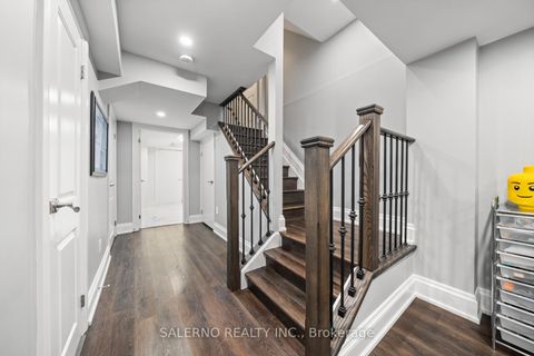 Photo 30 at 23 Stone Palace Way, Sonoma Heights, Vaughan