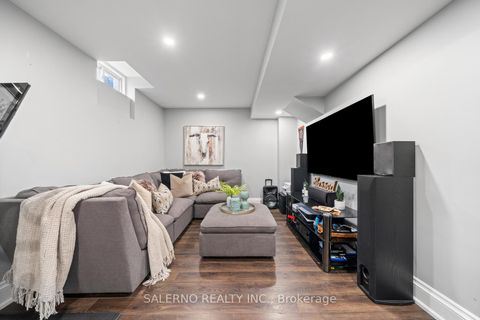 Photo 32 at 23 Stone Palace Way, Sonoma Heights, Vaughan