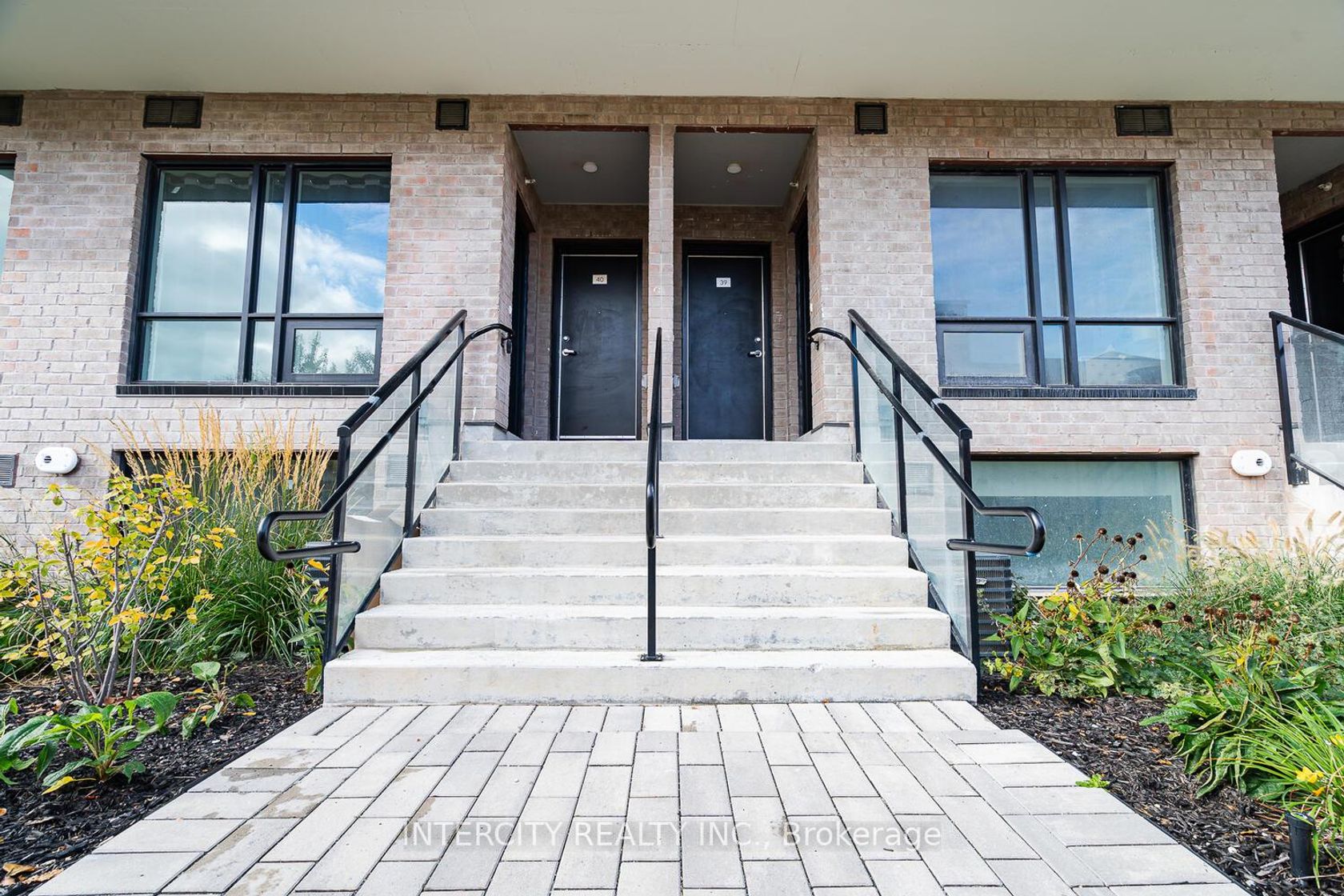 Photo 2 at 38 - 851 Sheppard Avenue W, Clanton Park, Toronto Photo 2 at 38 - 851 Sheppard Avenue W, Clanton Park, Toronto