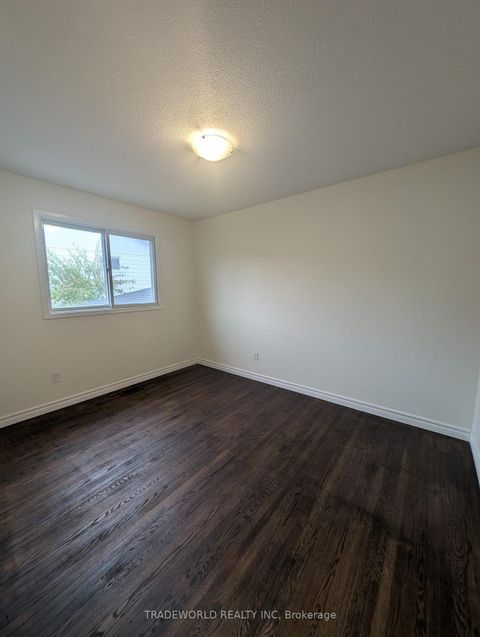 Photo 9 at 7 Fluellen Drive, L'Amoreaux, Toronto