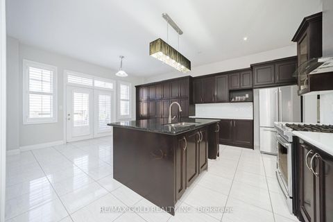 Photo 23 at 145 Kincardine Street, Kleinburg, Vaughan Photo 23 at 145 Kincardine Street, Kleinburg, Vaughan