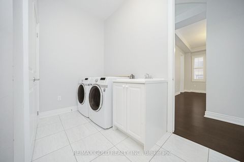 Photo 24 at 145 Kincardine Street, Kleinburg, Vaughan