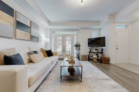 Photo 4 at 7 - 125 Kayla Crescent, Maple, Vaughan