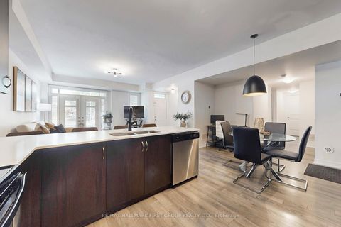 Photo 14 at 7 - 125 Kayla Crescent, Maple, Vaughan