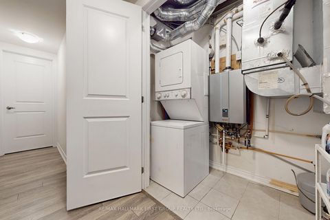 Photo 26 at 7 - 125 Kayla Crescent, Maple, Vaughan