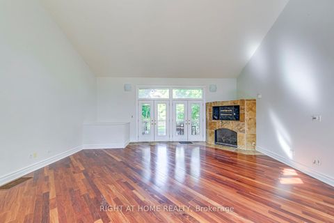 Photo 19 at 435 Maple Avenue, OO Old Oakville, Oakville