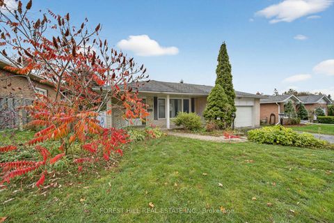 Photo 1 at 233 Rose Street, Wellington, Barrie