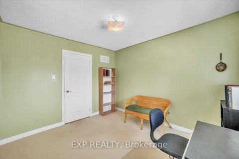 Photo 18 at 1 Vitlor Drive, Oak Ridges, Richmond Hill