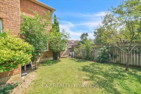 Photo 27 at 1 Vitlor Drive, Oak Ridges, Richmond Hill