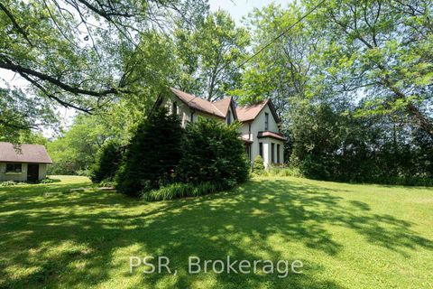 Photo 13 at 10 Kingscross Drive, King City, King