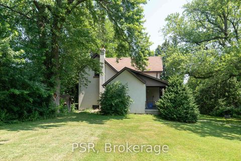 Photo 15 at 10 Kingscross Drive, King City, King