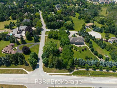 Photo 23 at 10 Kingscross Drive, King City, King