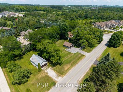 Photo 26 at 10 Kingscross Drive, King City, King