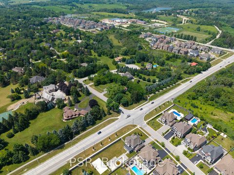 Photo 28 at 10 Kingscross Drive, King City, King