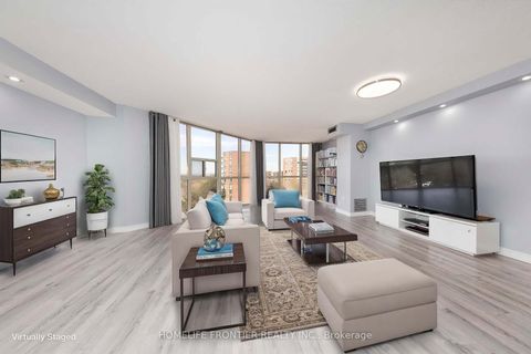 Photo 4 at 704 - 20 Baif Boulevard, North Richvale, Richmond Hill