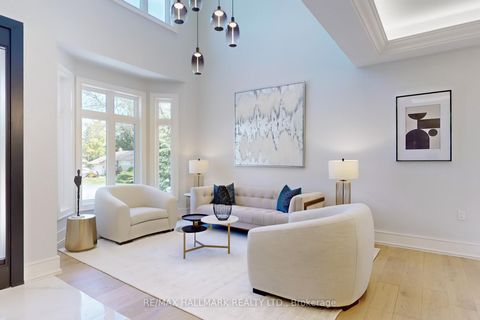 Photo 10 at 83 Richardson Drive, Aurora Highlands, Aurora