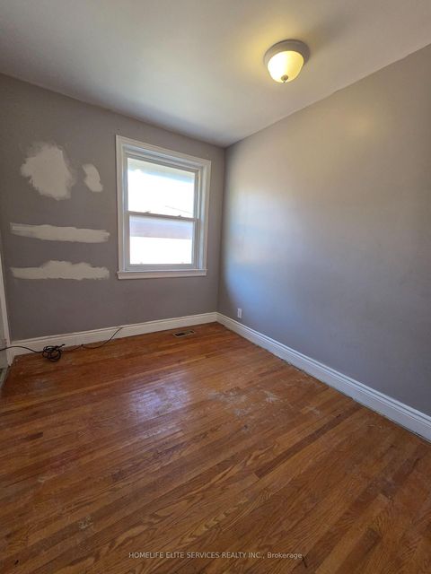 Photo 8 at 127 Budea Crescent, Maryvale, Toronto