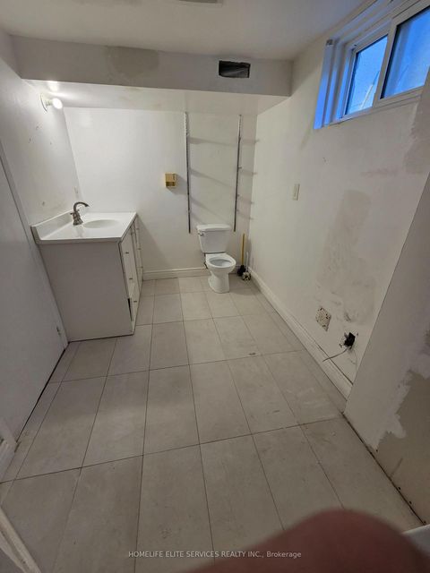 Photo 10 at 127 Budea Crescent, Maryvale, Toronto