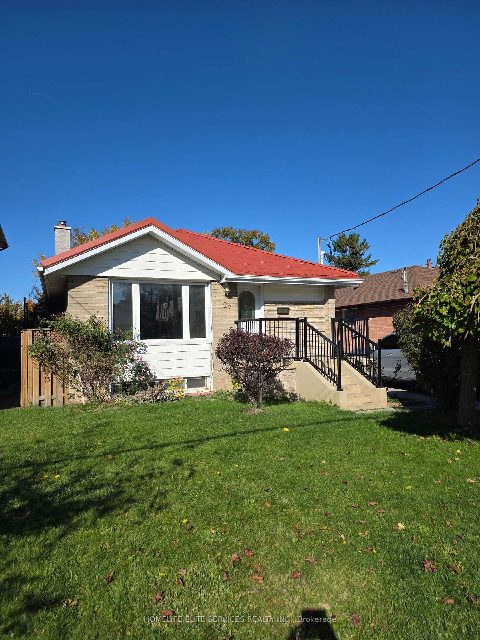 Photo 2 at 127 Budea Crescent, Maryvale, Toronto Photo 2 at 127 Budea Crescent, Maryvale, Toronto