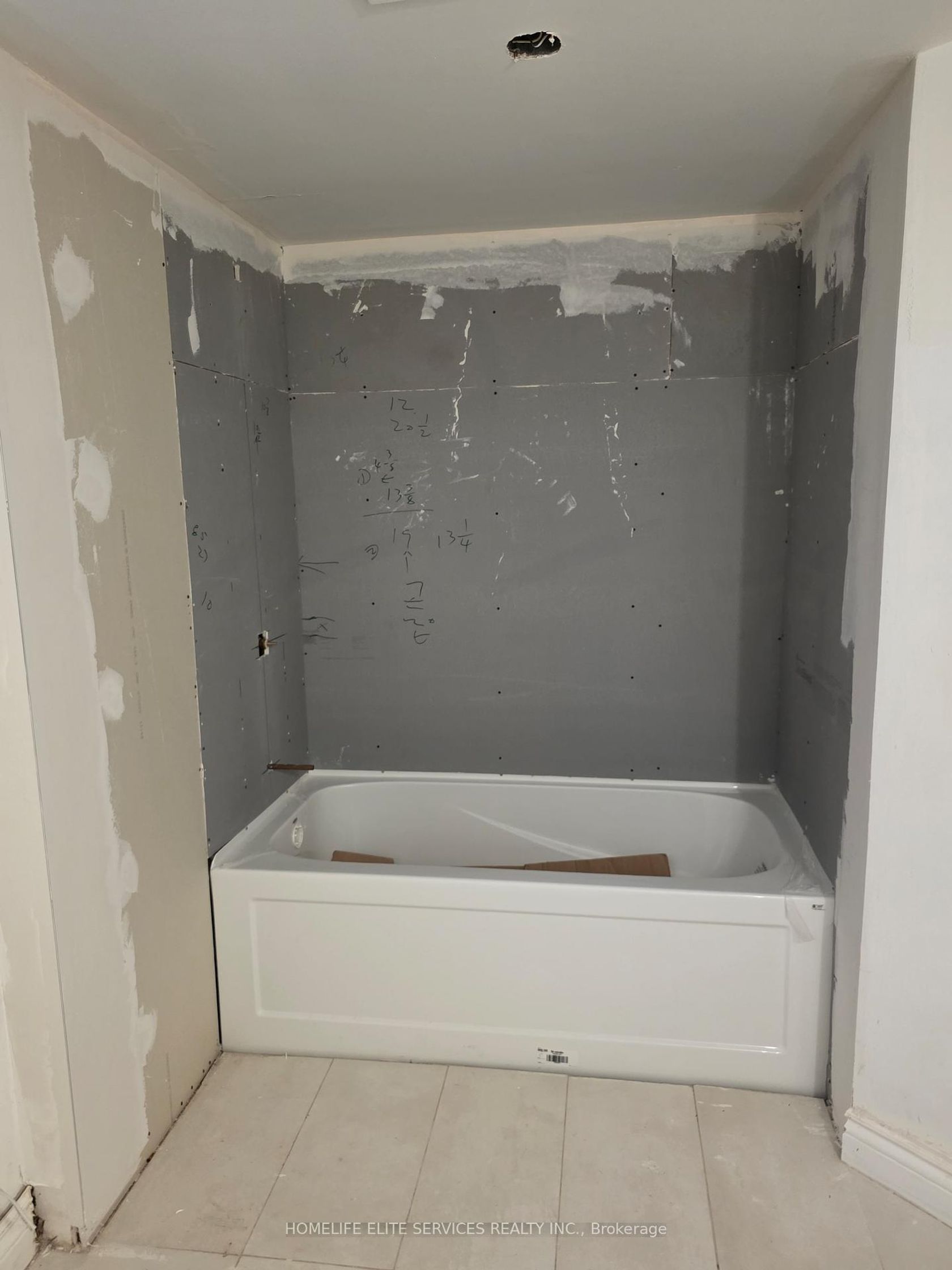 Photo 9 at 127 Budea Crescent, Maryvale, Toronto Photo 9 at 127 Budea Crescent, Maryvale, Toronto