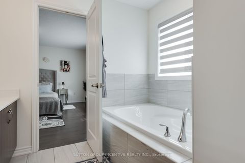 Photo 15 at 2271 Grainger Loop, Rural Innisfil, Innisfil