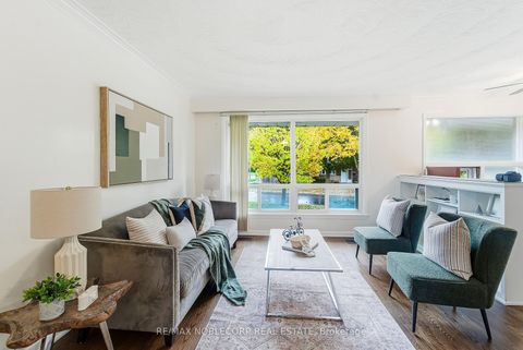 Photo 6 at 16 Fortune Gate, Woburn, Toronto