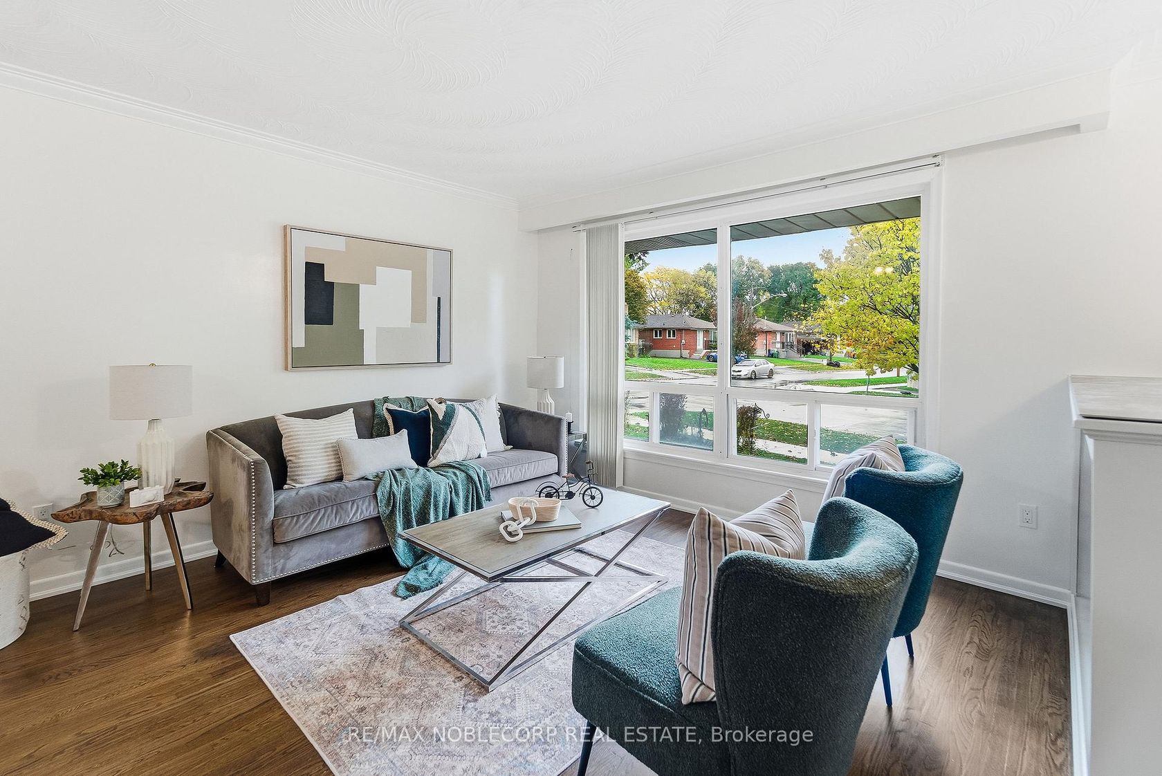 Photo 7 at 16 Fortune Gate, Woburn, Toronto Photo 7 at 16 Fortune Gate, Woburn, Toronto