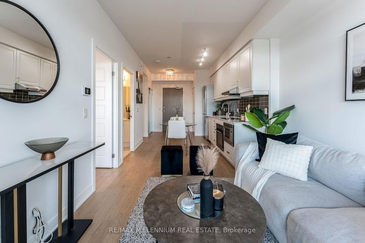 Photo 10 at 322 - 7 Kenaston Gardens, Bayview Village, Toronto