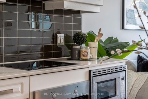 Photo 8 at 322 - 7 Kenaston Gardens, Bayview Village, Toronto