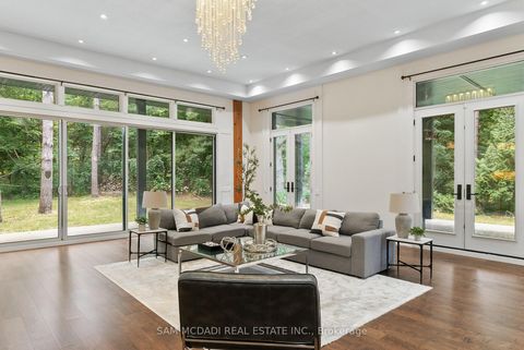 Photo 11 at 15 Glenview Heights Lane, Rural King, King