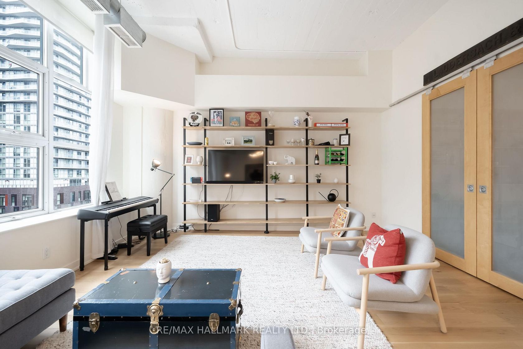 Photo 2 at 552 - 155 Dalhousie Street, Yonge Corridor, Toronto Photo 2 at 552 - 155 Dalhousie Street, Yonge Corridor, Toronto