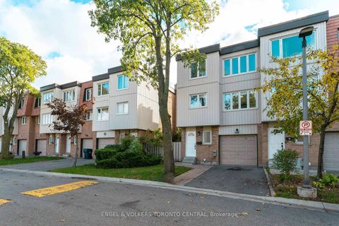 Photo 1 at 51 - 15 Guildwood Parkway, Guildwood, Toronto