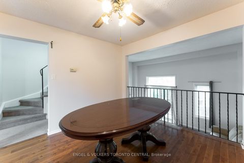 Photo 12 at 51 - 15 Guildwood Parkway, Guildwood, Toronto