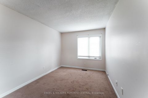 Photo 22 at 51 - 15 Guildwood Parkway, Guildwood, Toronto