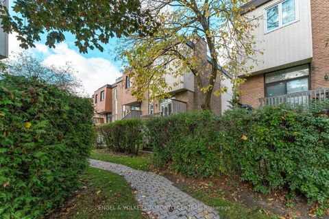 Photo 37 at 51 - 15 Guildwood Parkway, Guildwood, Toronto