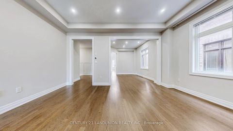 Photo 7 at 234 Touch Gold Crescent, Bayview Southeast, Aurora