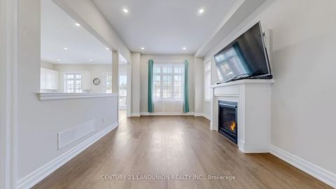 Photo 13 at 234 Touch Gold Crescent, Bayview Southeast, Aurora