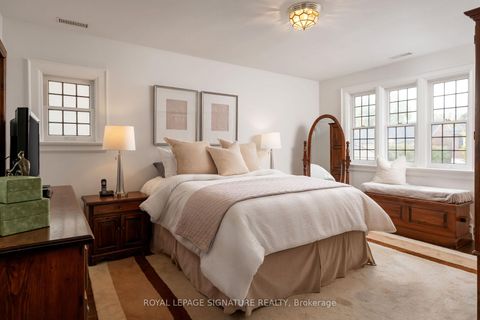 Photo 15 at 51 Strath Avenue, Kingsway South, Toronto