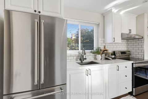 Photo 11 at 22 Athenia Court, West Hill, Toronto