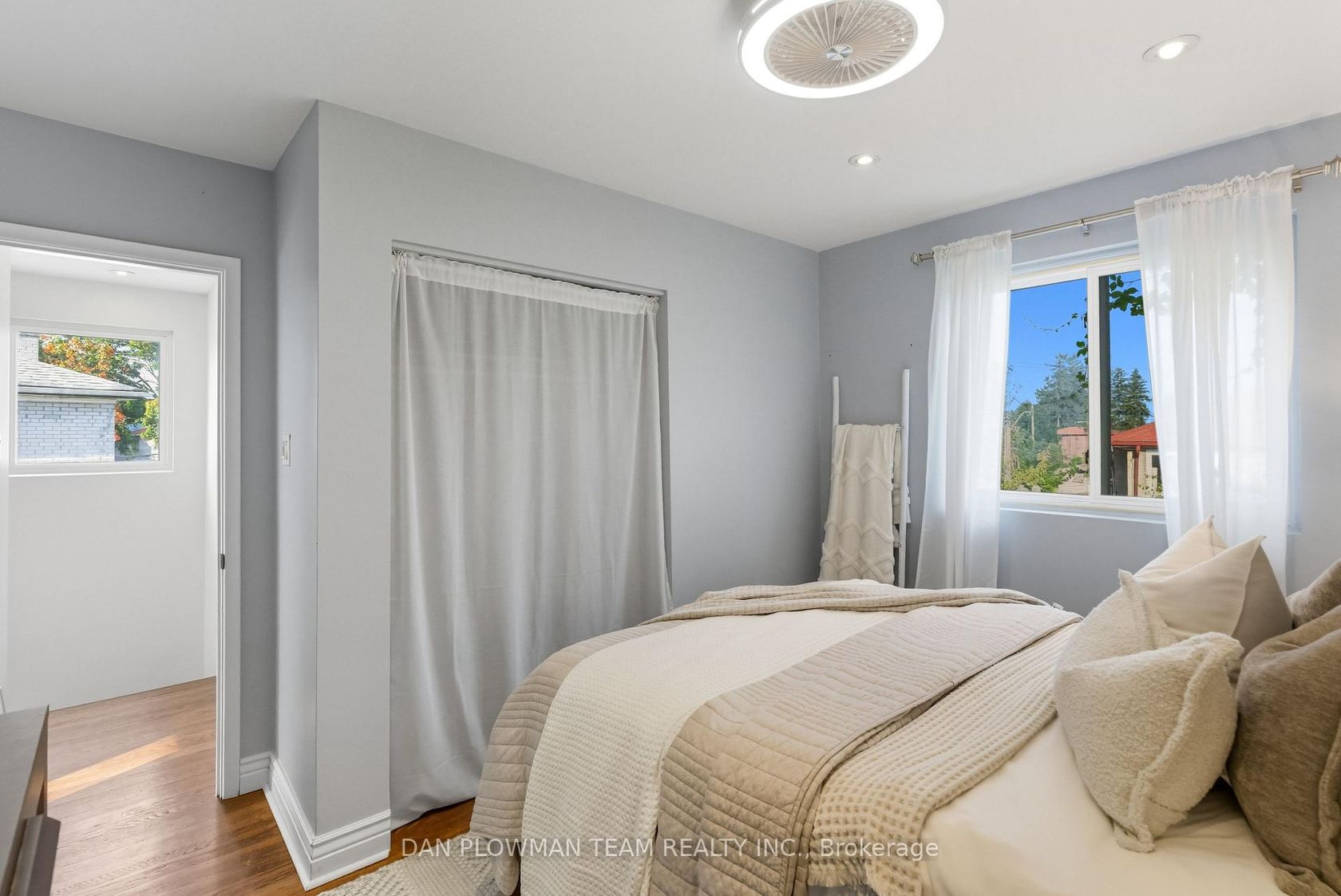 Photo 21 at 22 Athenia Court, West Hill, Toronto Photo 21 at 22 Athenia Court, West Hill, Toronto