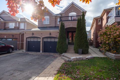 Photo 2 at 1616 Glenbourne Drive, Pinecrest, Oshawa