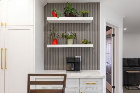 Photo 16 at 1616 Glenbourne Drive, Pinecrest, Oshawa