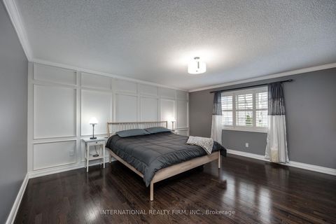 Photo 25 at 1616 Glenbourne Drive, Pinecrest, Oshawa