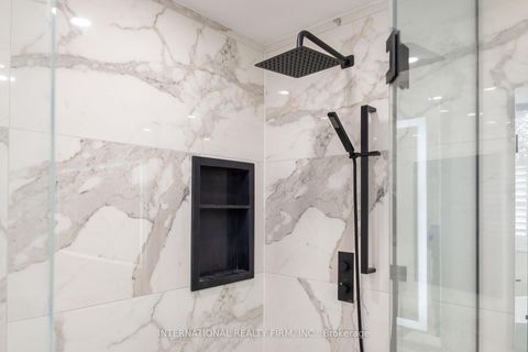 Photo 30 at 1616 Glenbourne Drive, Pinecrest, Oshawa